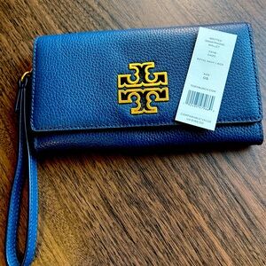 Tory Burch Wristlet/ Wallet - NWT